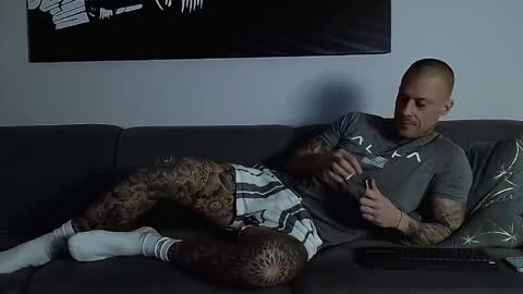 Calvin  online show from October 14, 9:44 pm