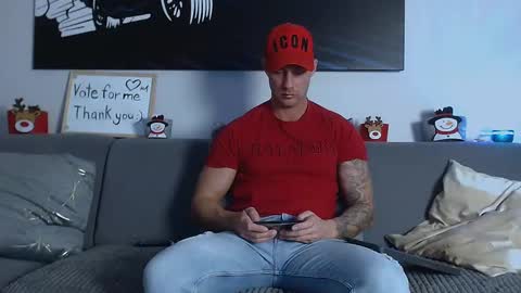 Calvin  online show from December 23, 9:40 pm