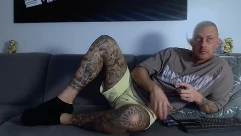 Calvin  online show from January 21, 10:51 pm