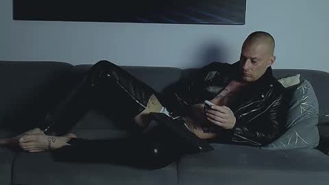 Calvin  online show from October 29, 1:08 am