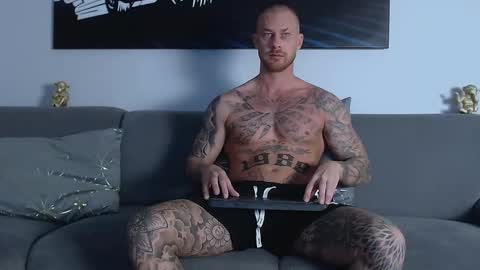 Calvin  online show from February 26, 8:37 am