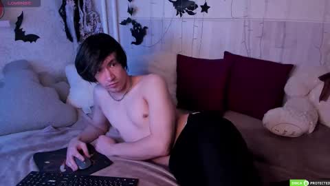 Calvin Owens online show from October 25, 8:49 am