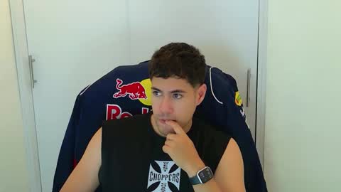 camara110 online show from December 13, 11:55 pm