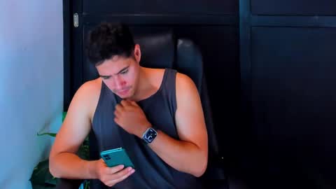 camara110 online show from December 24, 1:59 am