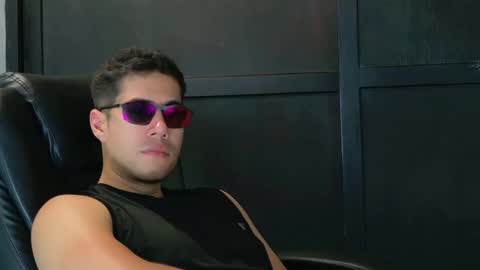 camara110 online show from September 12, 7:58 pm