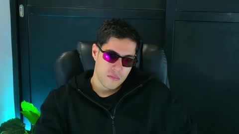 camara110 online show from February 12, 1:52 am