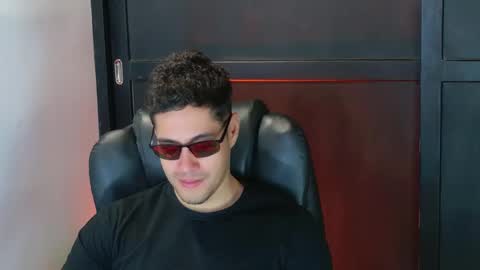 camara110 online show from September 19, 3:18 am