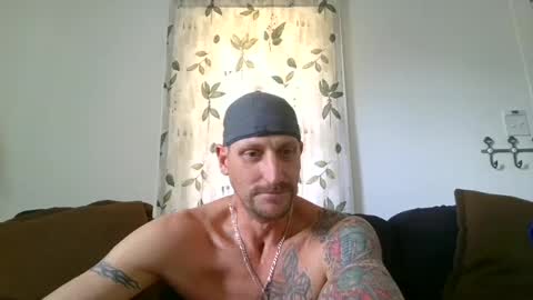 Chillaxin lets talk  online show from January 16, 6:37 pm