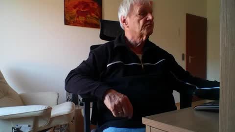 camcologne online show from March 4, 9:16 am