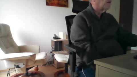 camcologne online show from December 19, 10:12 am