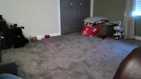 CamGuy online show from April 10, 12:56 pm