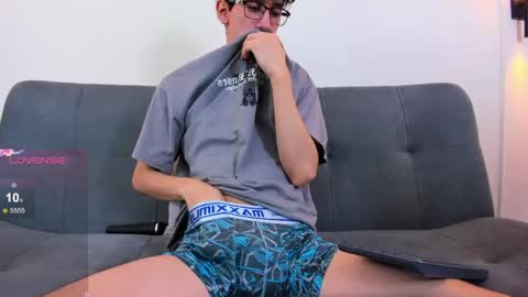 Camilo online show from April 17, 4:04 am