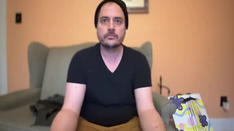 camunity online show from April 9, 11:38 am