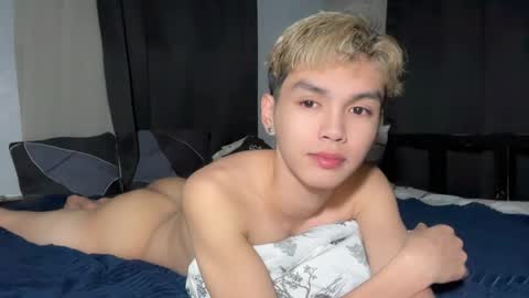 Ethan online show from April 8, 10:14 am