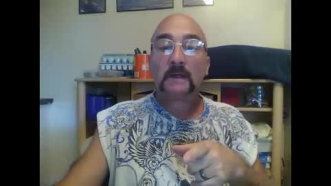 Snapshot of captaineros chatting on October 12, 3:17 pm Captain Eros online show from October 12, 3:17 pm