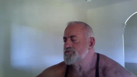 C A Rey online show from January 1, 3:34 am