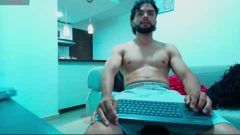 Snapshot of carlbadams96 chatting on October 26, 10:45 pm sebasfit online show from October 26, 10:45 pm