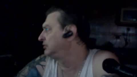 carlos712009 online show from April 6, 5:19 am