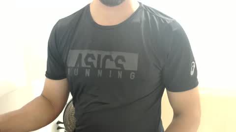 cashmastermuscle77 online show from January 3, 9:57 pm