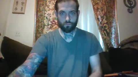 Snapshot of casualfrank chatting on October 21, 10:34 pm CasualFun online show from October 21, 10:34 pm