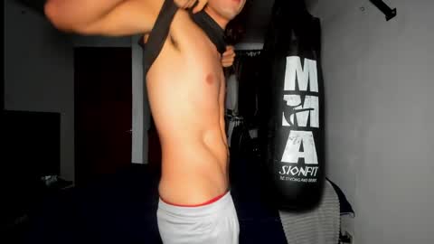 catnuaa online show from April 22, 9:08 pm