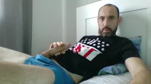 Snapshot of cedric223 chatting on December 4, 2:15 pm cedric223 online show from December 4, 2:15 pm