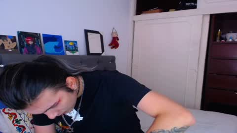 I am Valentinn online show from April 7, 3:23 pm