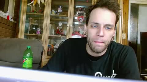 cguffey2284 online show from February 2, 1:45 am