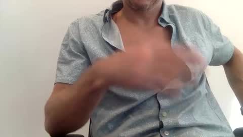 Chags online show from November 21, 6:40 pm