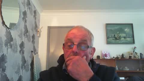 Champers online show from February 11, 2:24 pm