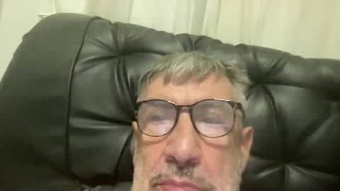 champsex305610 online show from April 9, 6:14 pm