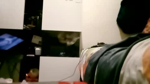 Snapshot of chapy38 chatting on October 13, 12:33 pm chapy38 online show from October 13, 12:33 pm