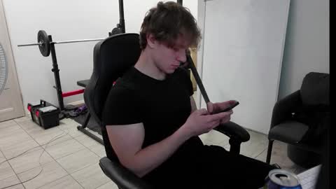 CHARLES DREAMS online show from December 14, 4:36 pm