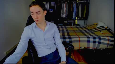 carlos reyes online show from January 14, 8:30 am