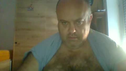 charly online show from October 17, 8:51 am