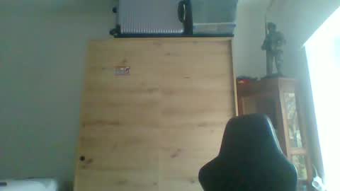 charly online show from December 16, 8:32 am