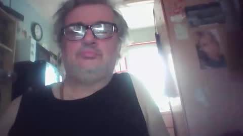 lee online show from March 23, 4:02 pm