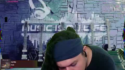 Enrique online show from February 17, 6:15 pm