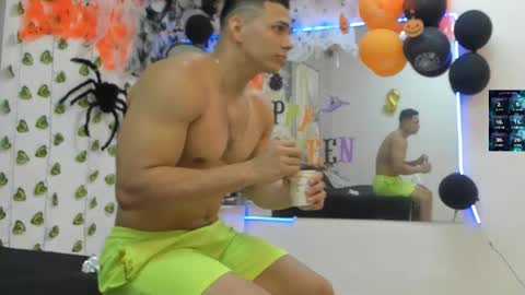 Chorey Thaylor online show from October 18, 3:28 pm