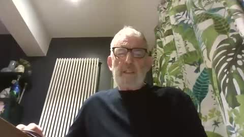 chris1404 online show from January 11, 2:15 am