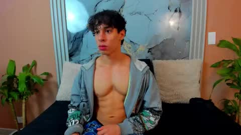 Chris Evans online show from November 14, 4:26 am