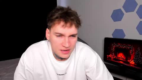 Chris Tyson online show from December 14, 7:48 am