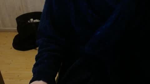 chriser_xxx online show from January 4, 6:19 pm