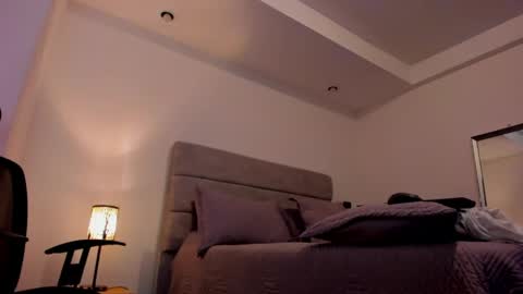 chrismorgan24 online show from March 31, 1:07 am