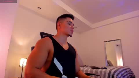 chrismorgan24 online show from January 31, 10:41 pm