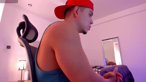 chrismorgan24 online show from November 10, 12:26 am