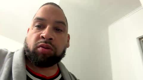 chrisr4203 online show from January 18, 2:46 am