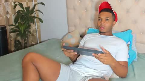 Chriss Vall online show from February 24, 5:19 am