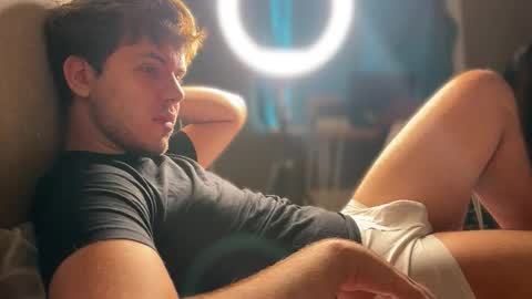 Christopher online show from October 31, 6:50 am