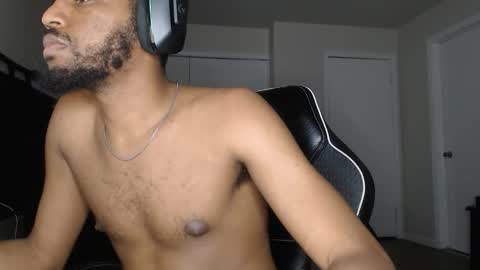 ChrisVacherx online show from April 25, 12:46 am